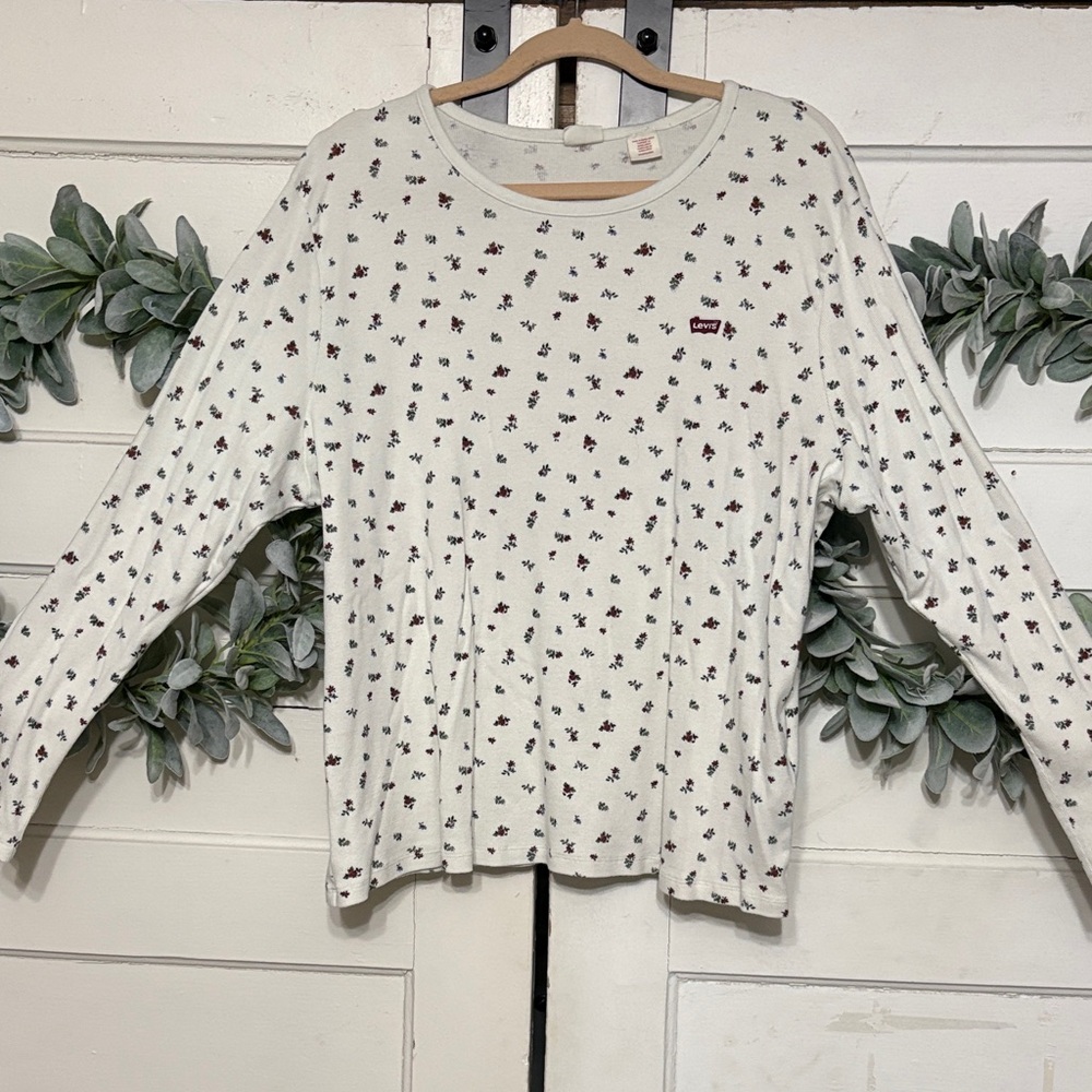 Levi’s Floral Pink Long Sleeve